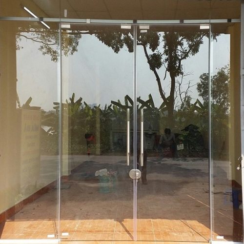 Cửa kính cường lực
